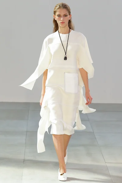 Look 9